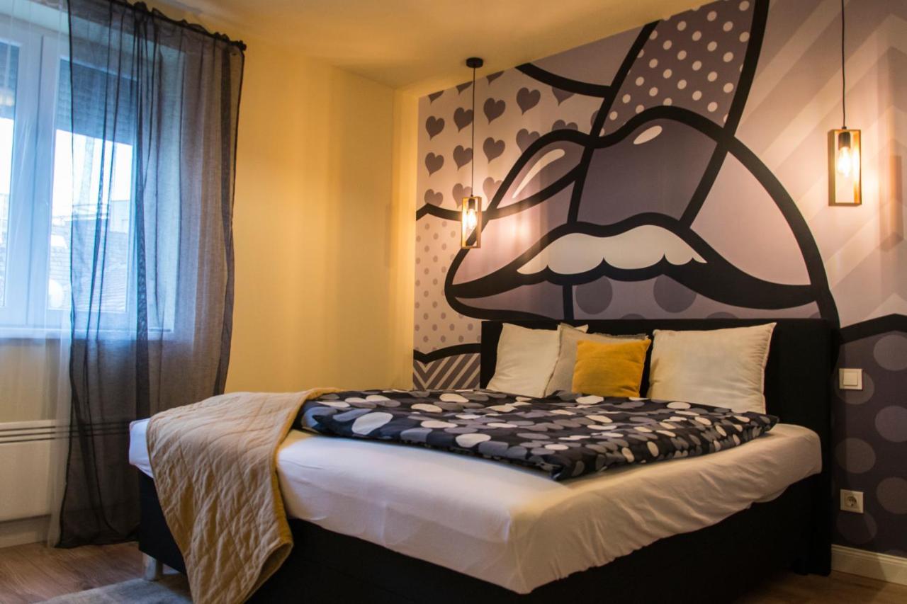 Danubio****2 Bedrooms-Be In The Center Of It All! 布达佩斯 外观 照片